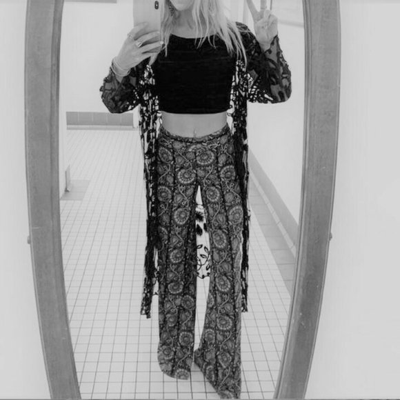 TIGERLILY Celesse High Waist Wide-Leg Pants RRP$199 - Picture 15 of 16